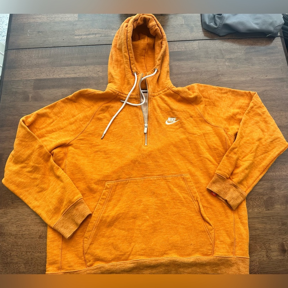 XL men’s orange hoodie